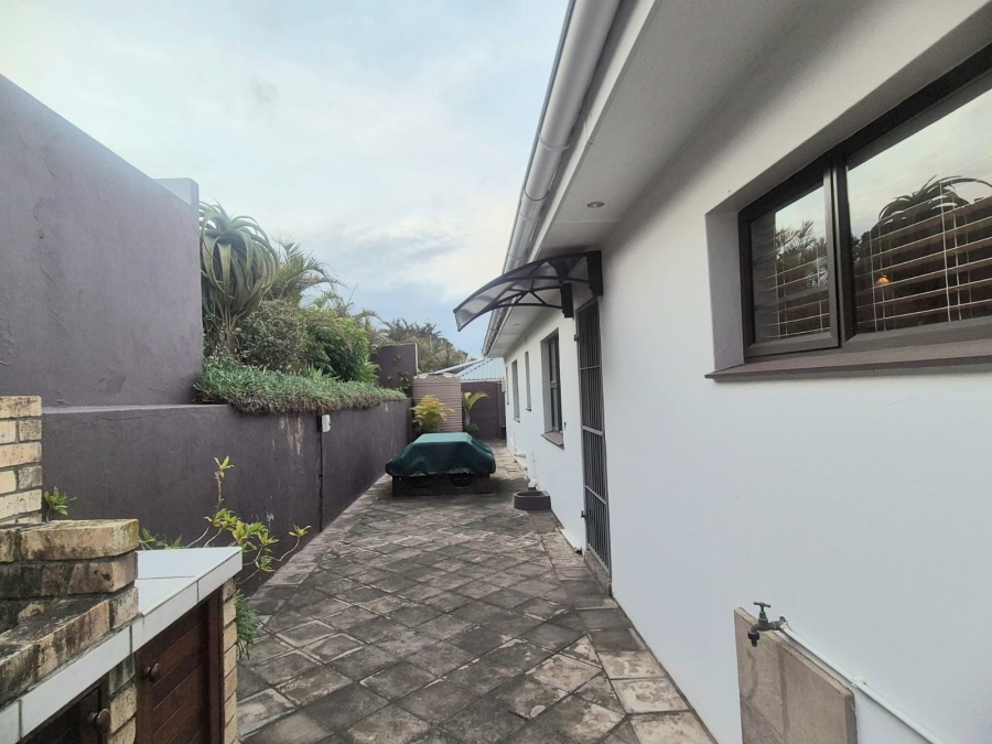 4 Bedroom Property for Sale in Cintsa West Eastern Cape